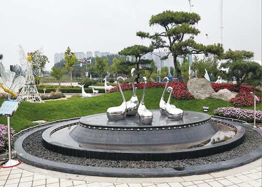 臨沂玻璃鋼藝術(shù)